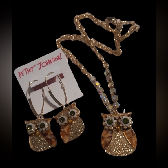 Betsey Johnson Jewelry - BETSEY JOHNSON SET Woodland Creatures Crystals Owl Necklace & Earrings SET NWT